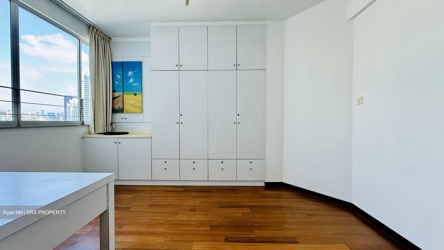 Rajah Tower (D12), Apartment #573768311